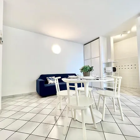 Mono Rosina, Aria Condizionata E Balcone A 50 Metri Dal Mare! By Alfareal Apartment